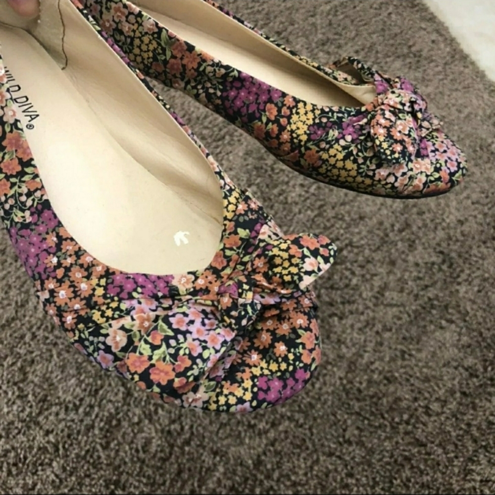 Floral Ballet Flats- *Ask about 30% off